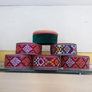 Pahadi Poshaak: topi ,sadri ,dhatu or rejta